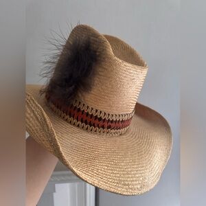 Vintage Straw Stomper Hat – Size 6 7/8 – Feather Accent – Excellent Vintage Cond